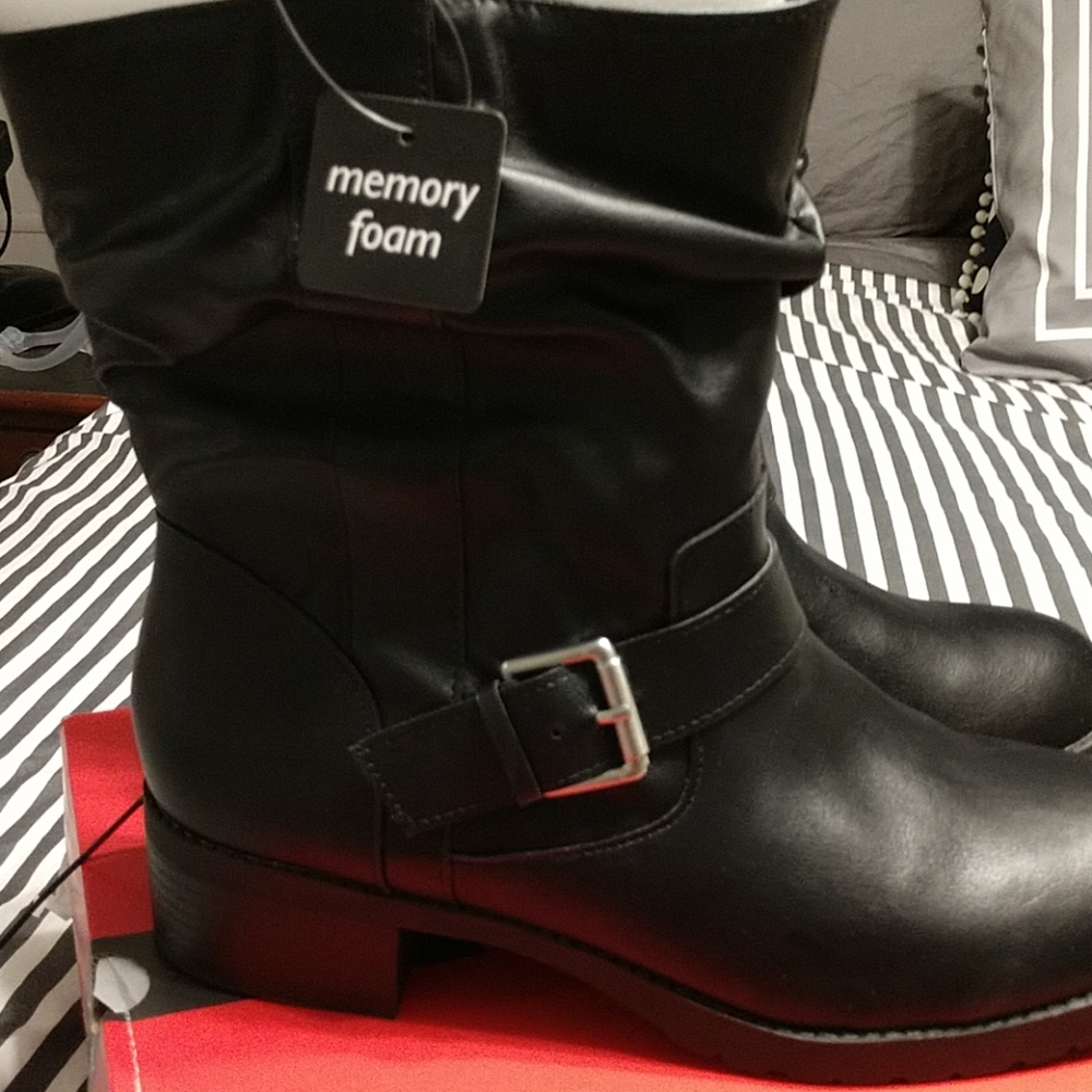 Arizona Black Ankle Boots - NWT